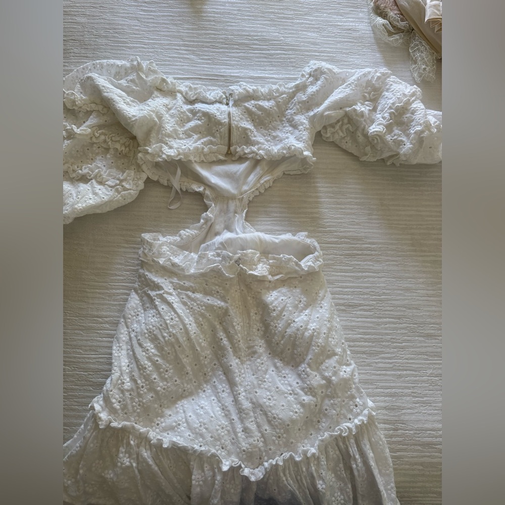Sabo Skirt White Lace Long Sleeve Dress - Picture 8 of 8